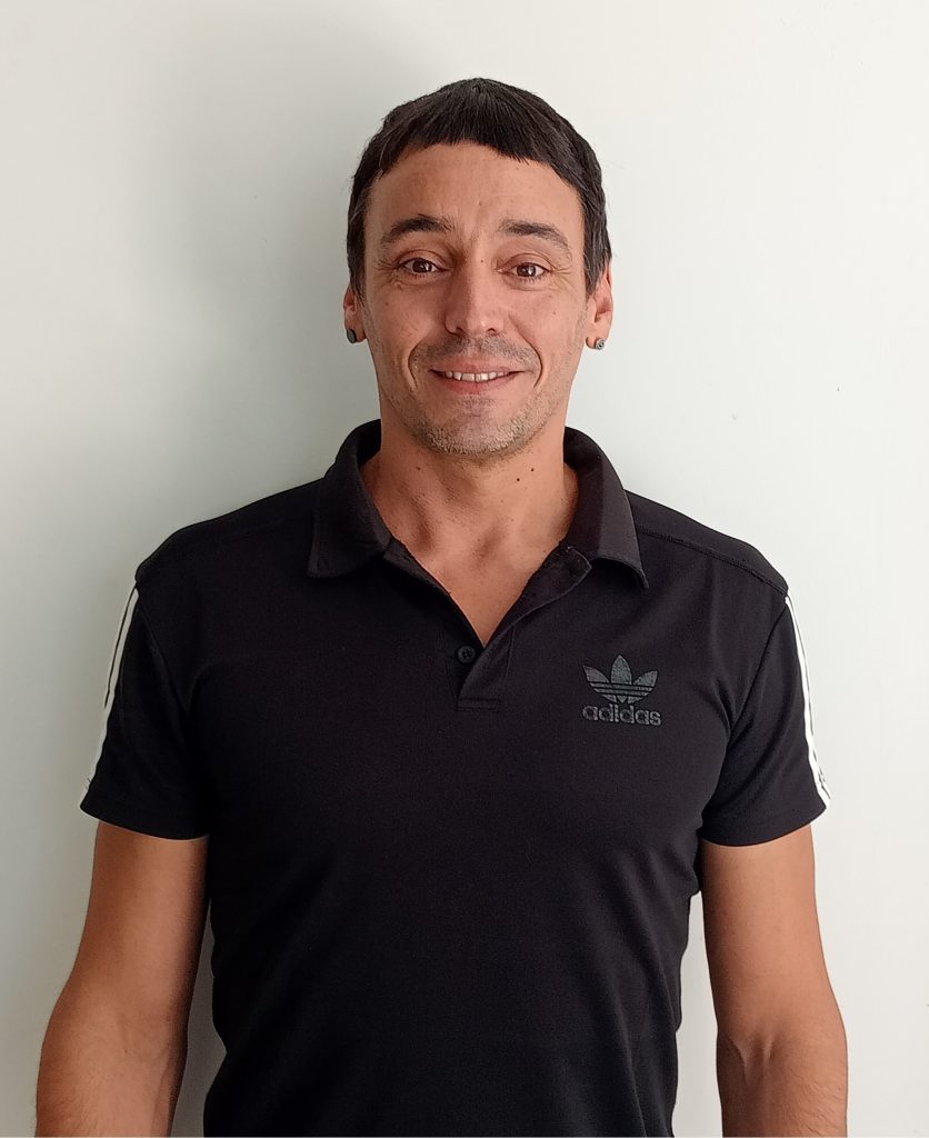 Aitor, aretoko begiralea